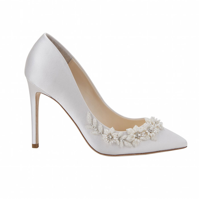 Glamorous 2025 bridal shoes