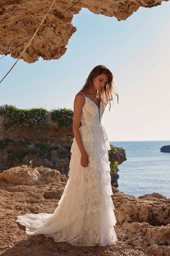 Summer Chic Wedding Dresses For The Warmer Months