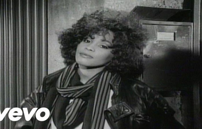 I Wanna Dance with Somebody - Whitney Houston 
