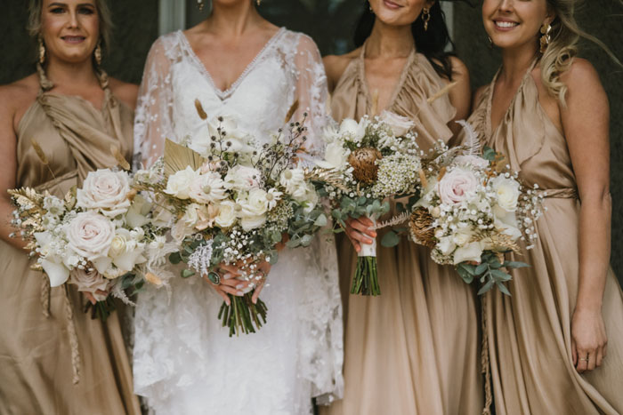 Boho Bridal Bouquets For Your Whimsical Wedding - Modern Wedding