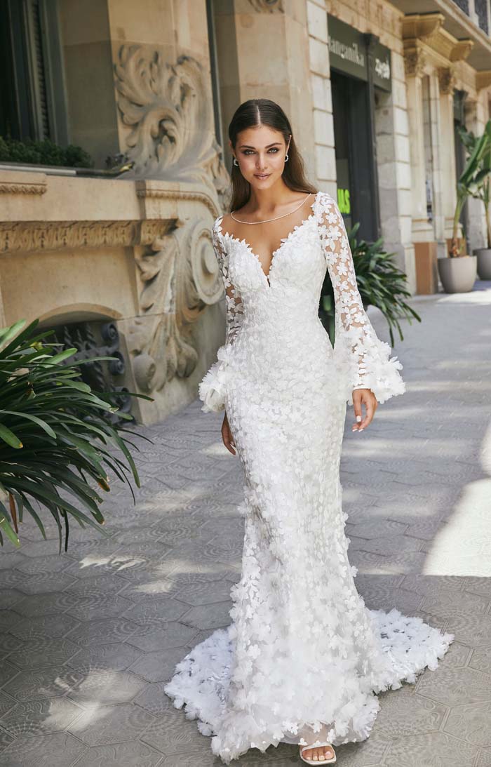 Swarovski crystal bodice  Diy wedding dress, Wedding dress sleeves, Beaded  lace wedding dress